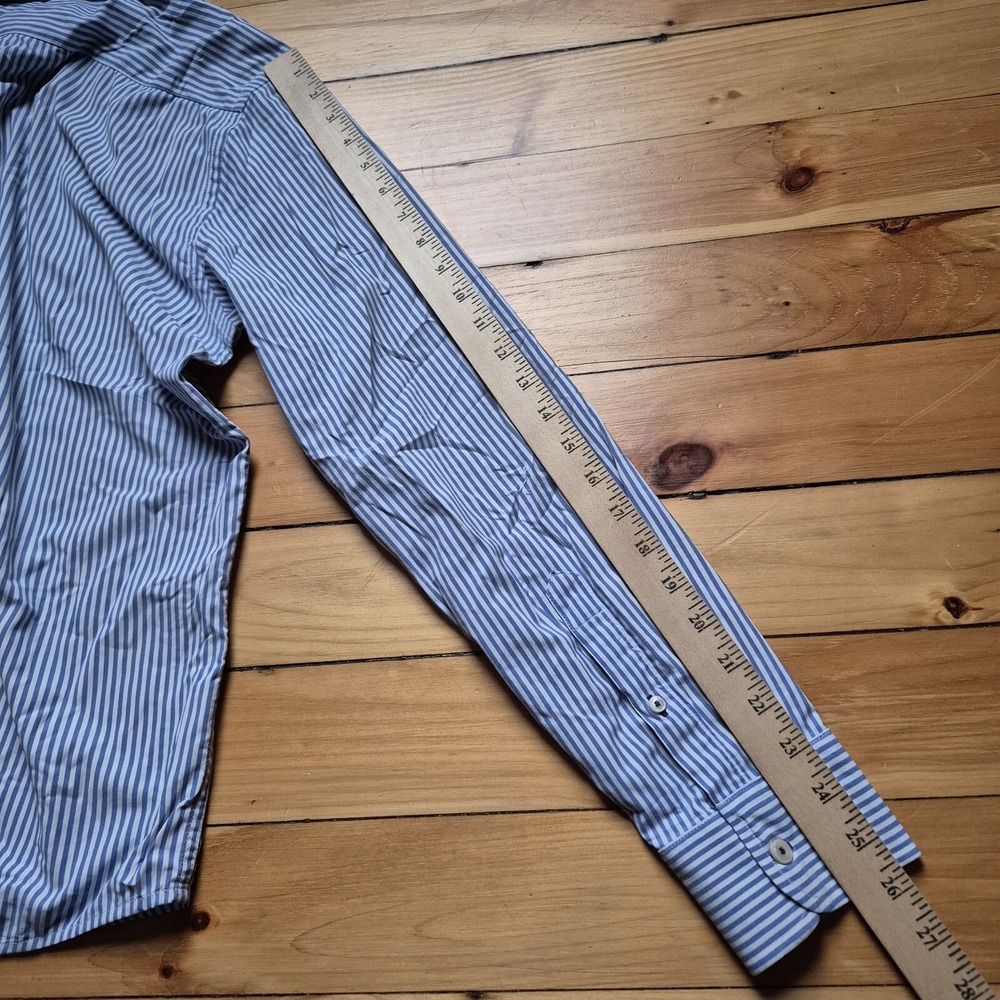 Untuckit Performance Shirt Mens Large Button Up Nylon Blue Stripe Preppy School - Picture 8 of 8